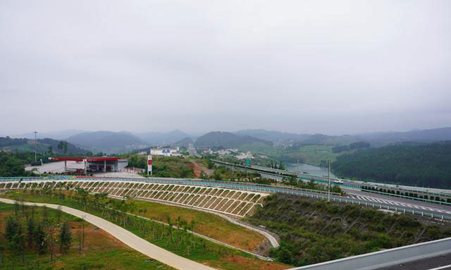 國(guó)家級(jí)高速---都安高速擬于6月底建成通車(chē)